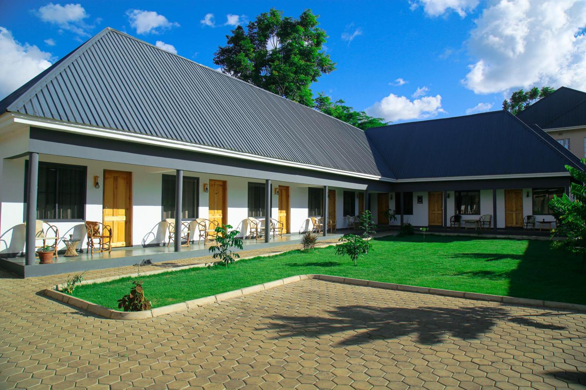 Hakuna Woga Inn Arusha Exterior photo